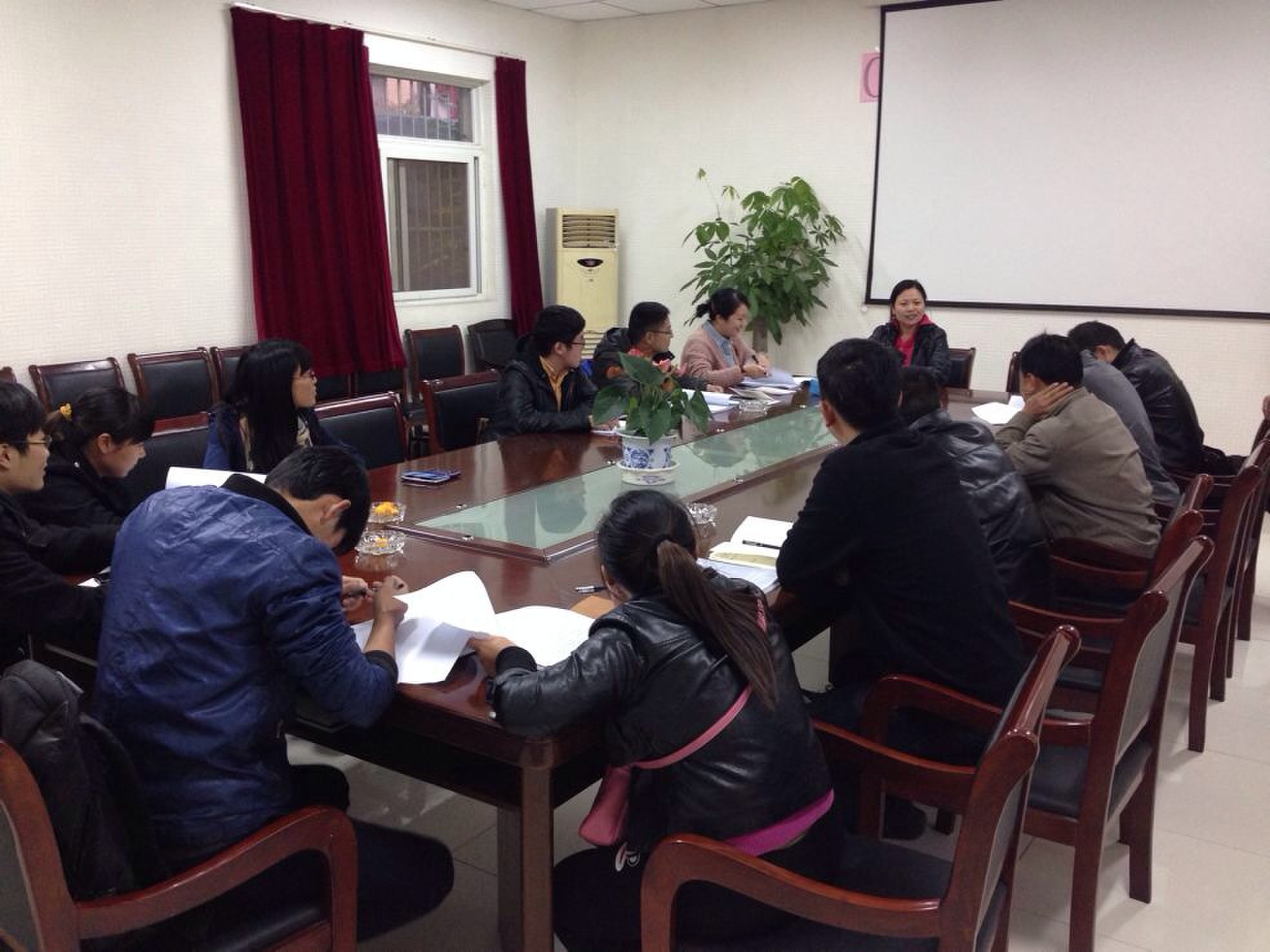 JN江南·(中国区)体育官方网站集团举办资料员培训学习交流会